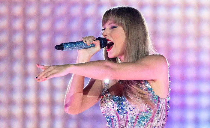   Taylor Swift explica por que ela muda o setlist da 'Eras ​​Tour' entre os shows: 'Somos complicados'