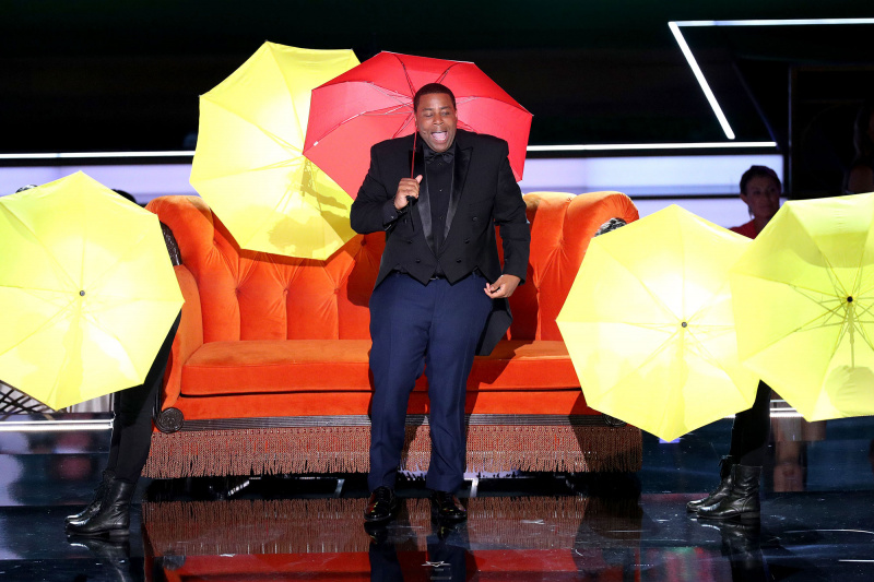 Emmy Awards 2022 Kenan Thompson remixa o tema de Friends e muito mais no monólogo de abertura 2