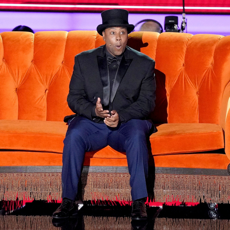 Emmy Awards 2022 Kenan Thompson remixa o tema de Friends e mais no monólogo de abertura 3