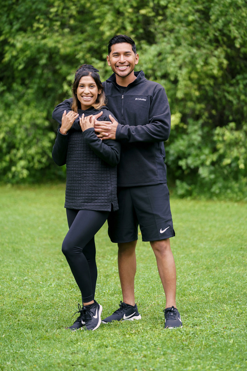 Aubrey Ares e David Hernandez, de The Amazing Race, revelam que eram suplentes e anunciam noivado antes da estreia