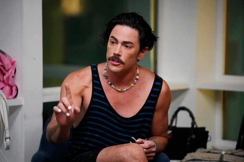 Tom-Sandoval-anuncia-que-está-fazendo-uma-pequena-pausa--do-beber-álcool--revela-que-está-1-mês-sóbrio-157