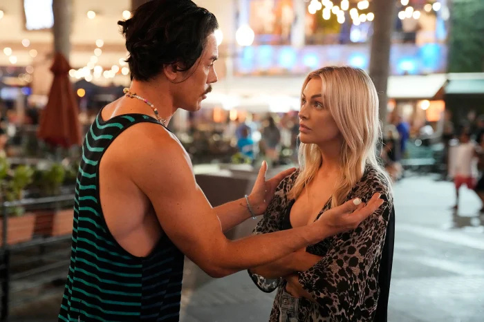 Lala Kent diz que sentiu falta'Dead Giveaway' of Tom Sandoval and Raquel Leviss' Affair During 'Vanderpump Rules' Girls' Trip: Details