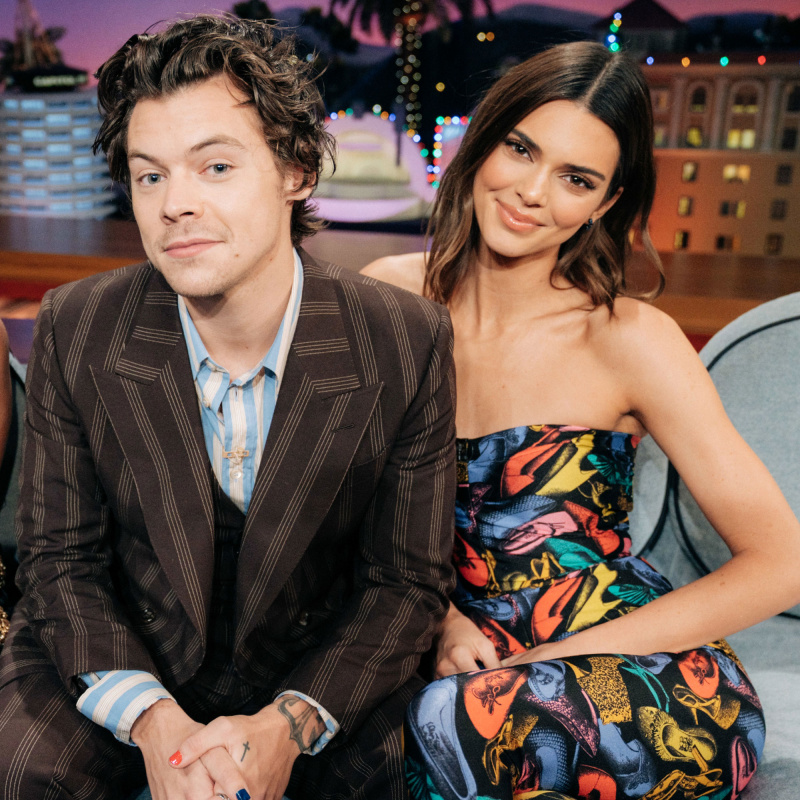   Kendall Jenner e Harry estilos as amizades Kardashian-Jenner com seus ex-um guia