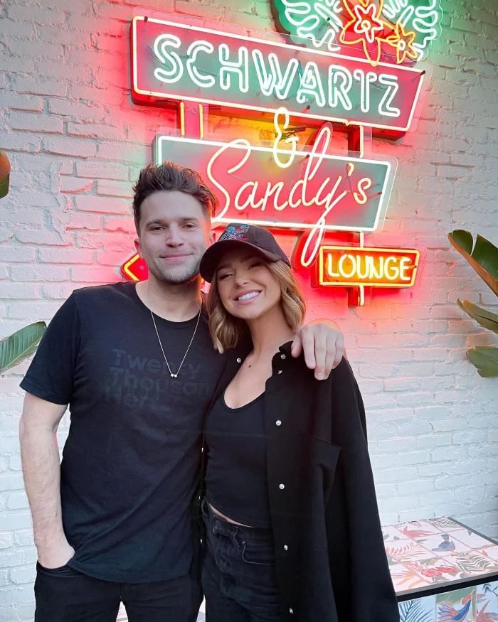   Katie Maloney diz que Tom Schwartz's Kiss With Raquel Leviss Gave 'Creepy Uncle' Vibes: There Was 'Nothing Passionate'