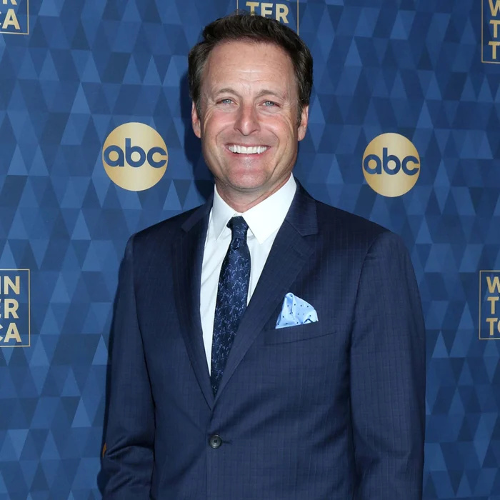 Chris Harrison diz que pensa sobre a controvérsia de 'solteiro' 'todos os dias' no primeiro trailer do novo podcast
