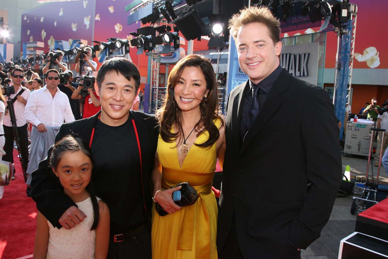 Brendan Fraser e Costar Michelle Yeoh se reencontram 14 anos depois de 'A Múmia
