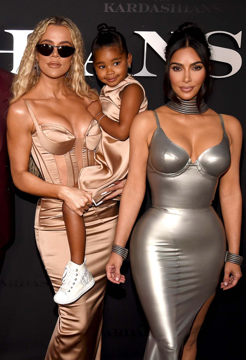   Como a jornada do bebê de Khloe Kardashian alterou a segunda temporada de 'The Kardashians'