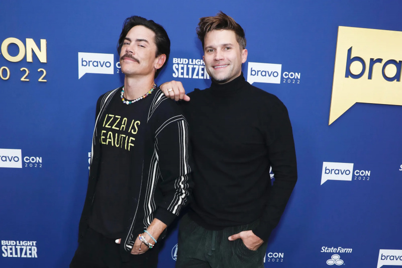 Tom Schwartz faz piadas sobre a idade de Tom Sandoval
