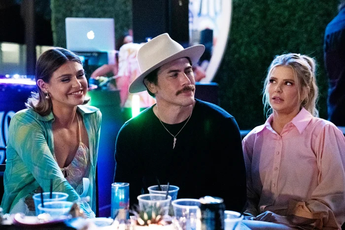 Charli Burnett admite que sente'Silly' for Defending Raquel Leviss on 'Pump Rules' Before Scandoval: 'I Hate When People Aren’t Honest'