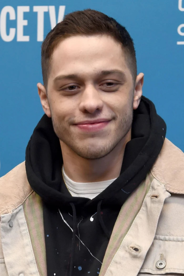   Pete Davidson Estreia no Saturday Night Live