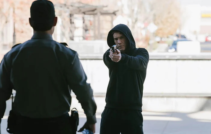   Tom Pelphrey está 'curtindo o passeio' após o sucesso de 'Ozark'