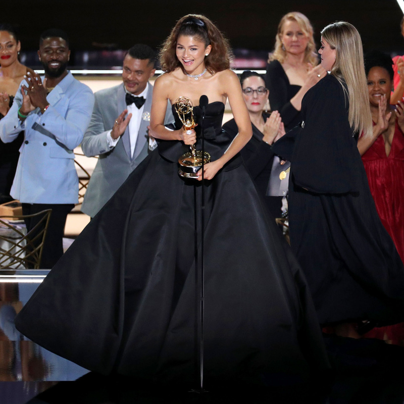   Zendaya ganha 2º Emmy de Atriz Principal por Euphoria Emmys 2022