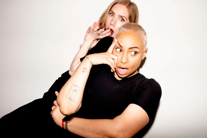   Raven-Symone brinca com ela e sua esposa Miranda Maydays O novo podcast é como terapia de casais