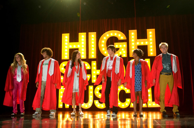   Membros do elenco de 'High School Musical' avaliam possíveis retornos à franquia: 'Meu coração ainda está lá'