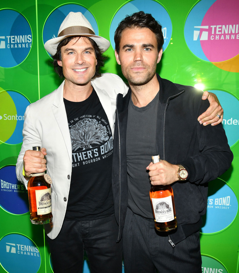 Paul Wesley e Ian Somerhalder ainda amam seu Bourbon, Bromance e ex-costars - mas eles ganharam't Do a Vampire Diaries Spinoff