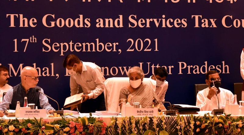 GST, GST para aplicativos de entrega de comida, Zomato GST, Swiggy GST, anúncios do GST Council, Indian Express