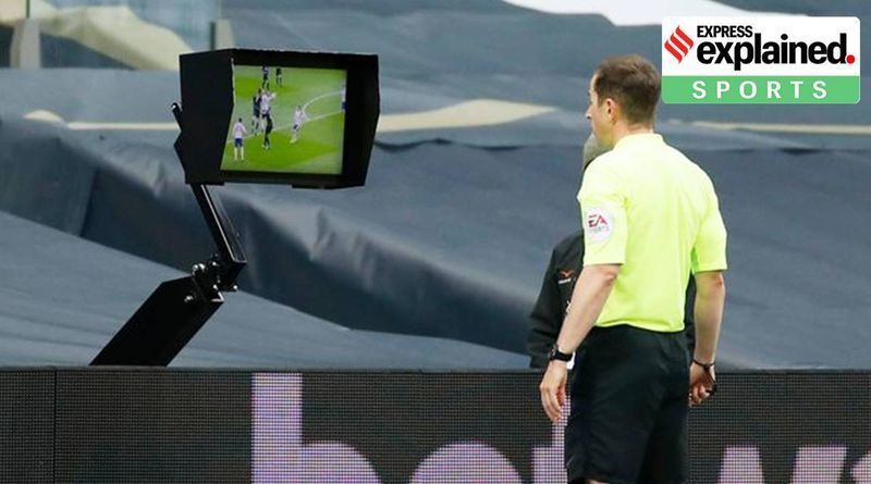 Explicado: como o VAR praticamente mudou o futebol para ‘handebol’