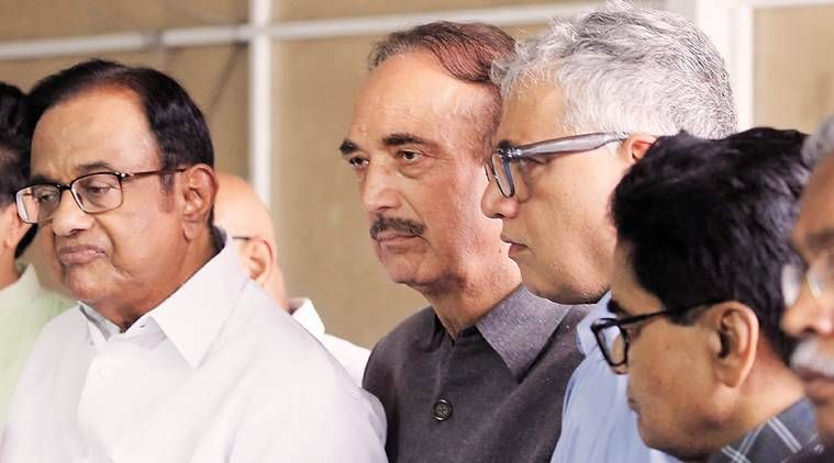 Artigo 370, Artigo 370 descartado, Caxemira, status especial de Caxemira, Projeto de Reorganização de Amit Shah, Jammu e Caxemira, Ghulam Nabi Azad, Chidambaram, Farooq Abdullah, Narendra Modi, Mehbooba Mufti, Indian Express