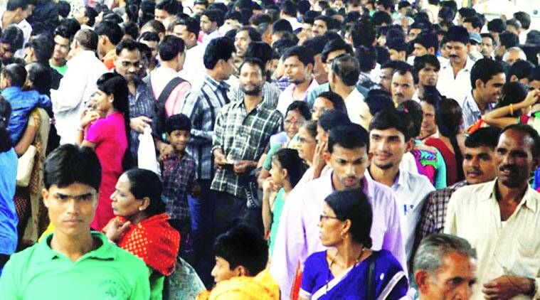 O crescimento populacional está diminuindo para todos; na proporção de sexos, os muçulmanos são melhores do que os hindus