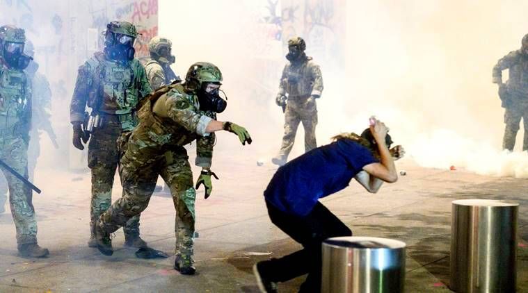 protestos de portland, brutalidade da polícia de portland, forças federais de portland, vida negra importa, protesto de george floyd, protestos dos EUA, notícias de portland, Indian Express