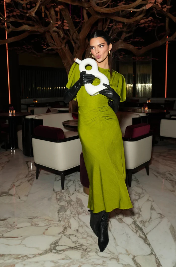 Dubai Restaurant Ling Ling celebra a abertura com um caso repleto de estrelas: Kendall Jenner, Ellen Pompeo e mais participantes