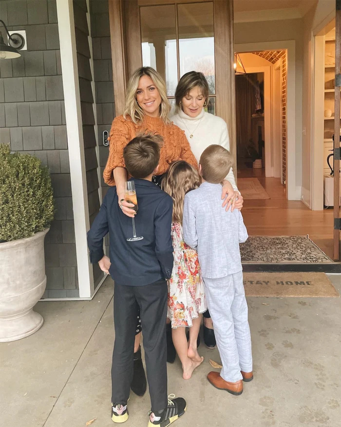 Kristin Cavallari compartilha como os filhos dela e de Jay Cutler contribuíram para seu novo livro de receitas e diz que todas as receitas são 'aprovadas por crianças'