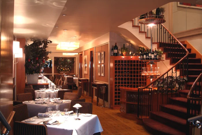 O chef celebridade Charlie Palmer está trazendo seu famoso restaurante Aureole de volta a Nova York por tempo limitado: detalhes