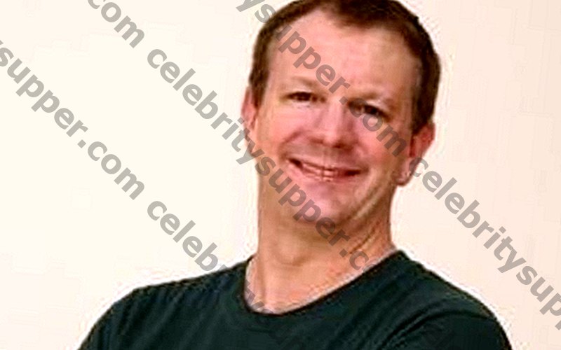 Um homem que não desiste: Conheça Brian Acton e aprenda sua jornada inspirada: de um indivíduo rejeitado a um multi-bilionário