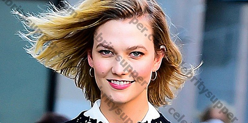 Karlie Kloss finalmente vende seu apartamento após um ano de casamento