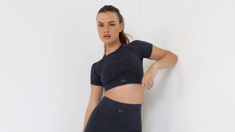 Mergulhe no amor próprio durante todo o verão com JUV Activewear