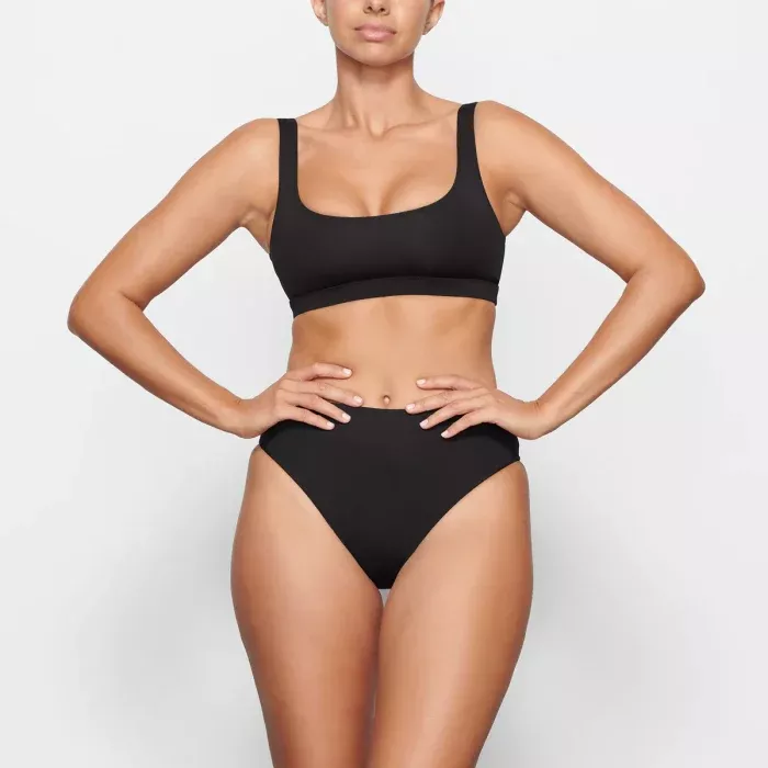 top de natação preto