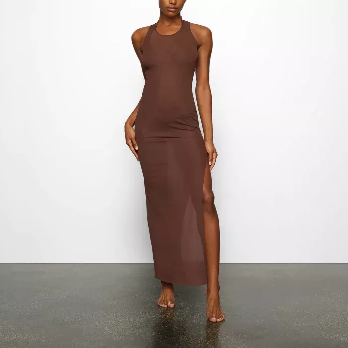 cobertura de vestido tanque