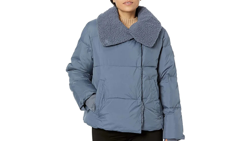Este acolhedor UGG Puffer Coat está com 30% de desconto na Amazon agora
