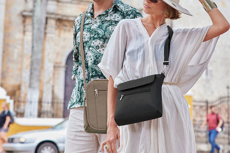   Amazon-Travel-Bags