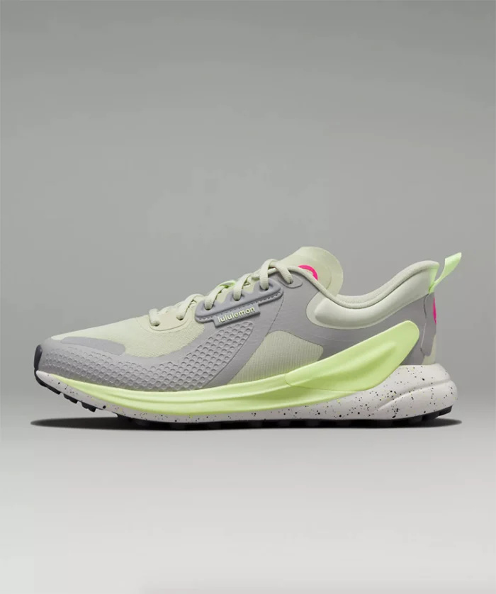   lululemon-blissfeel-trail-dewy-silver-drop-faded-zap