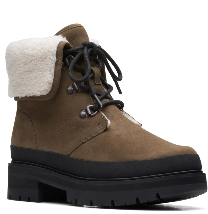  Bota Clarks Orianna Turn Lug Sole