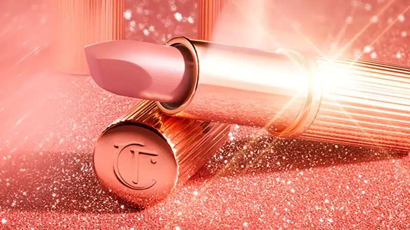   Charlote Tilbury beleza