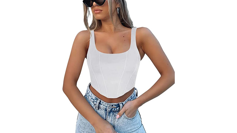 Este Crop Top de Malha Dá a Você a Ilusão de um Espartilho Sem o Desconforto