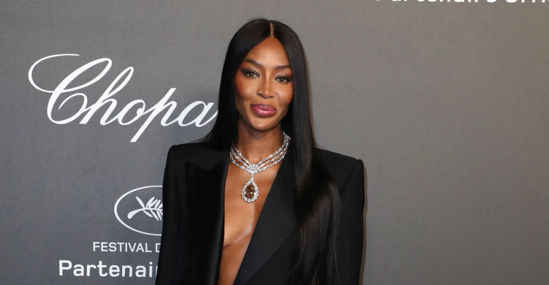   Naomi campbell