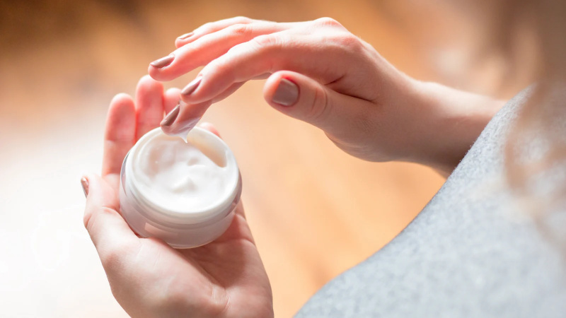   Rich-Moisturizer-Cream-Stock-Photo