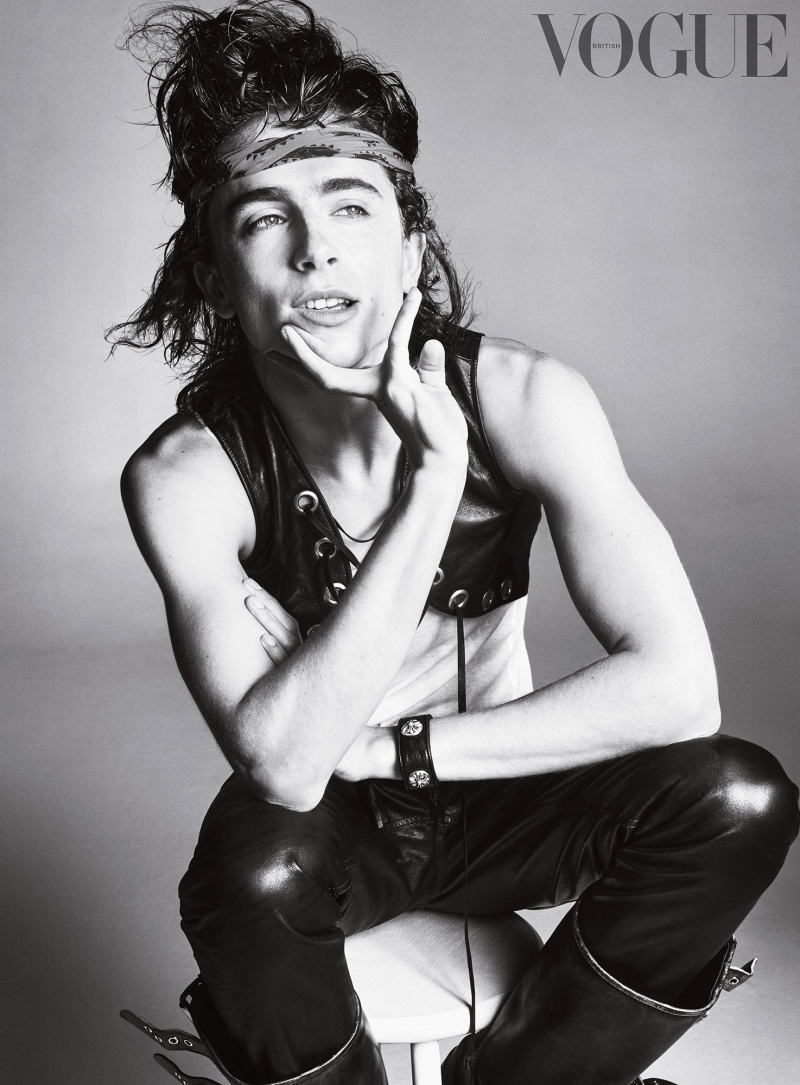   Timothee Chalamet faz história como o primeiro homem a aparecer na capa da Vogue 3 britânica