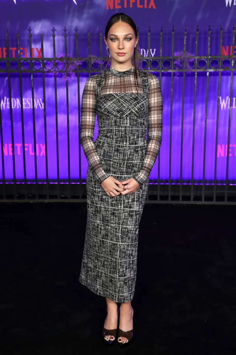 Maddie Ziegler Todos os looks assustadores da estreia de quarta-feira