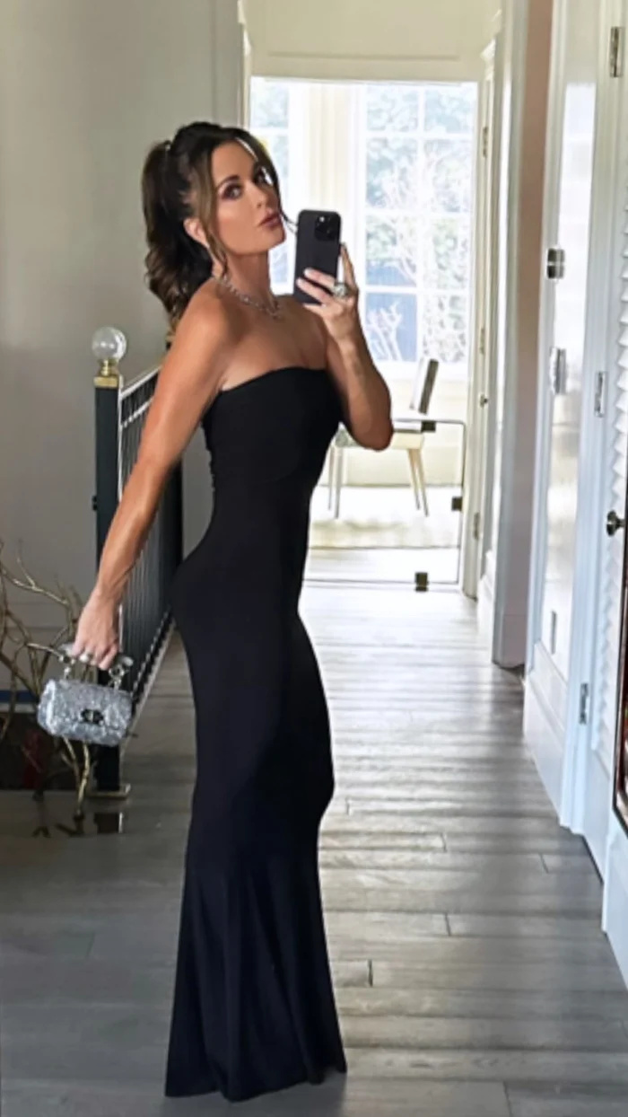   Kyle Richards arrasa no vestido da filha Alexia para a festa do Oscar após a perda de peso