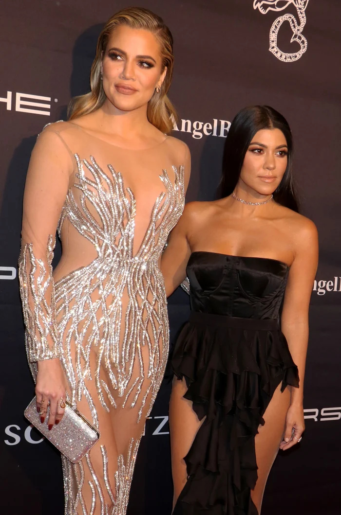 Khloe Kardashian admite que não gostou do vestido de casamento da irmã Kourtney Kardashian: 'Foi bom'