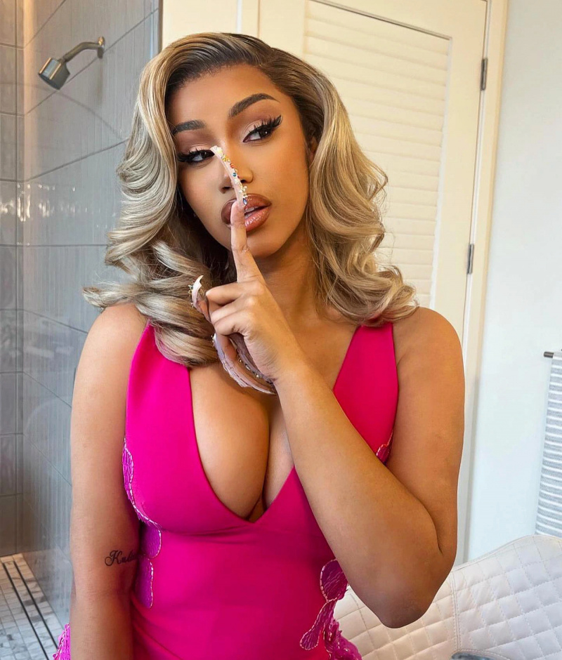 Celebrity-Wildest-Nail-Designs-Gallery-172 Cardi B