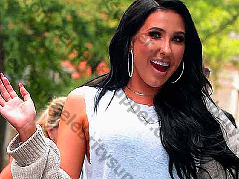Fortuna de Jaclyn Hill.  Quanto ganha a colina Jaclyn?